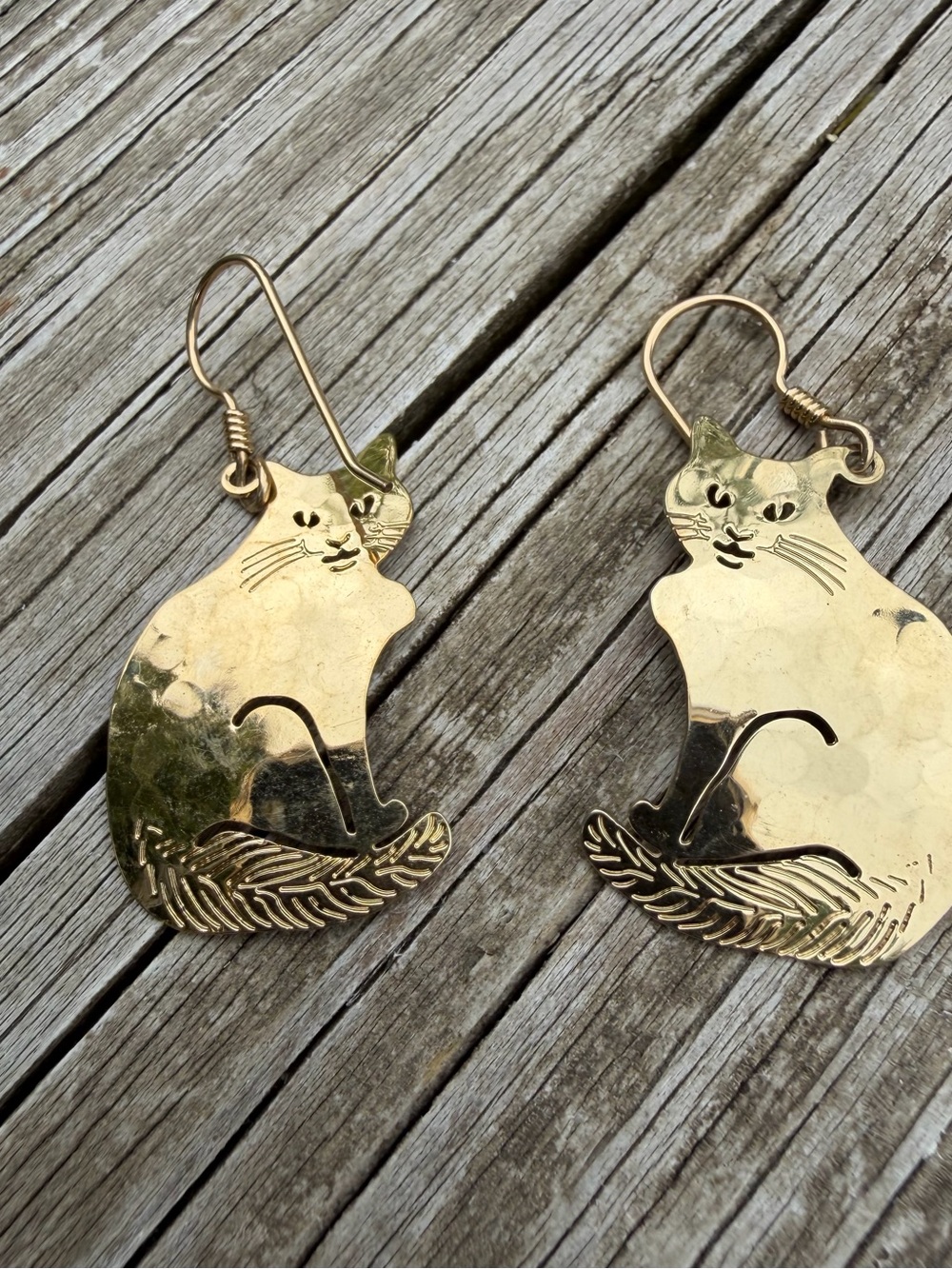 Wild Byrde Whimsical Gold Tone Cat Pierced Wire Hook Earrings 1.25” Height